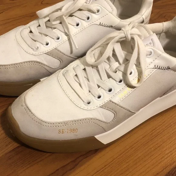 Sam Edelman Layla Sneaker - Picture 2 of 3